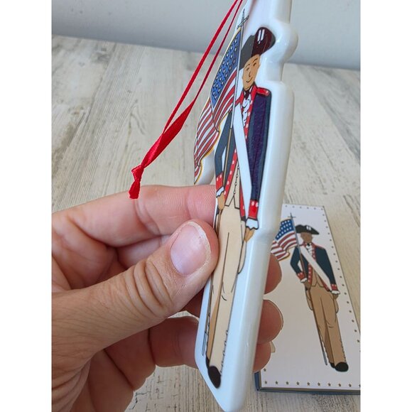 White House flag bearer porcelain ornament RARE Old guard Fife drum corps Xmas t - Picture 4 of 7